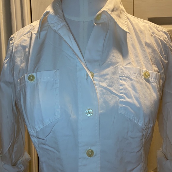 🎉HP🎉 Banana Republic White Button Down w Pockets - Picture 5 of 6